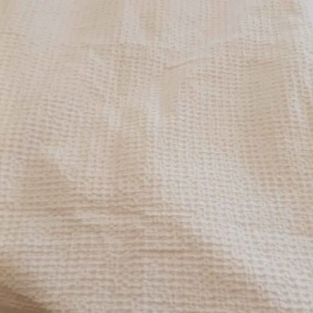 2 Threshold white waffle weave king sz pillowcases classic cottagecore bedding